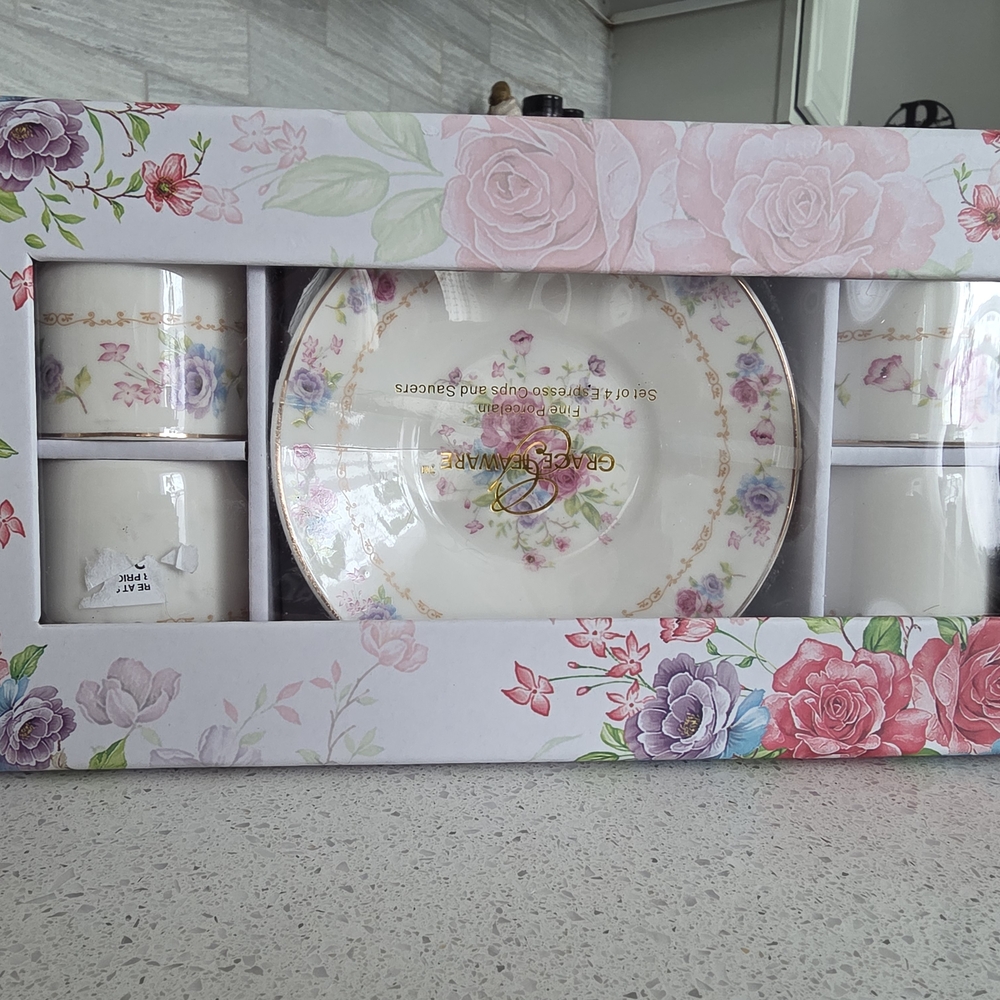 Grace Teaware Porcelain Espresso Set Of 4 Cups & Saucers Summer Floral NIB - Picture 2 of 5